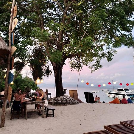 Molamola House Hotel Nusa Lembongan  Exterior photo