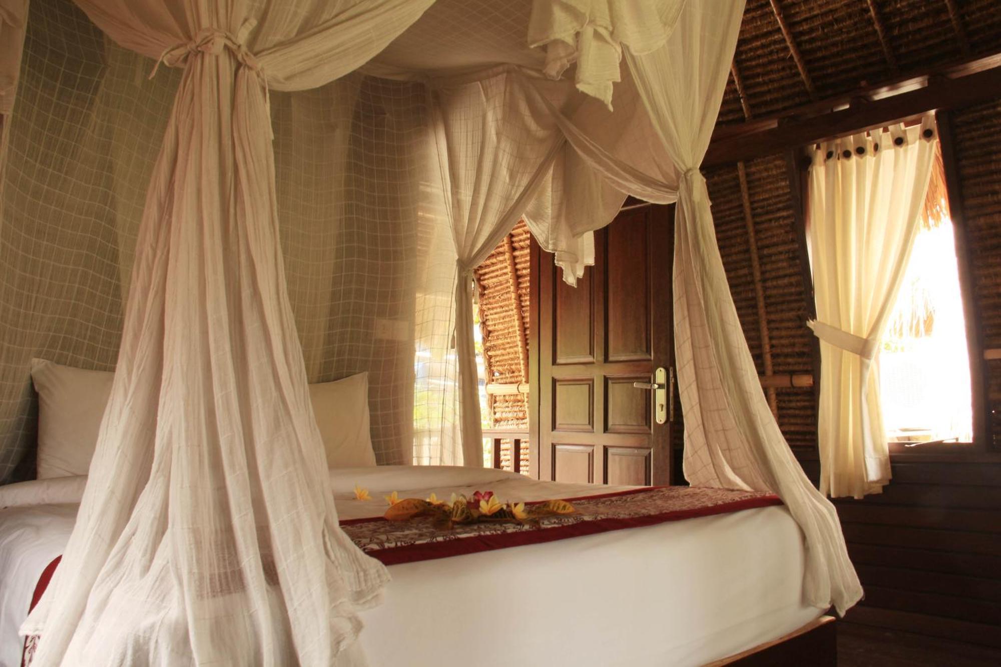 Molamola House Hotel Nusa Lembongan  Room photo